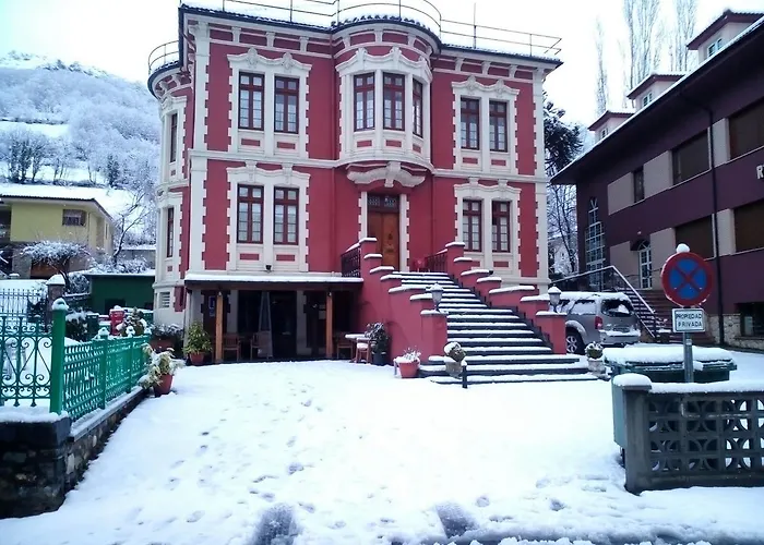 Restaurante De Hotel *